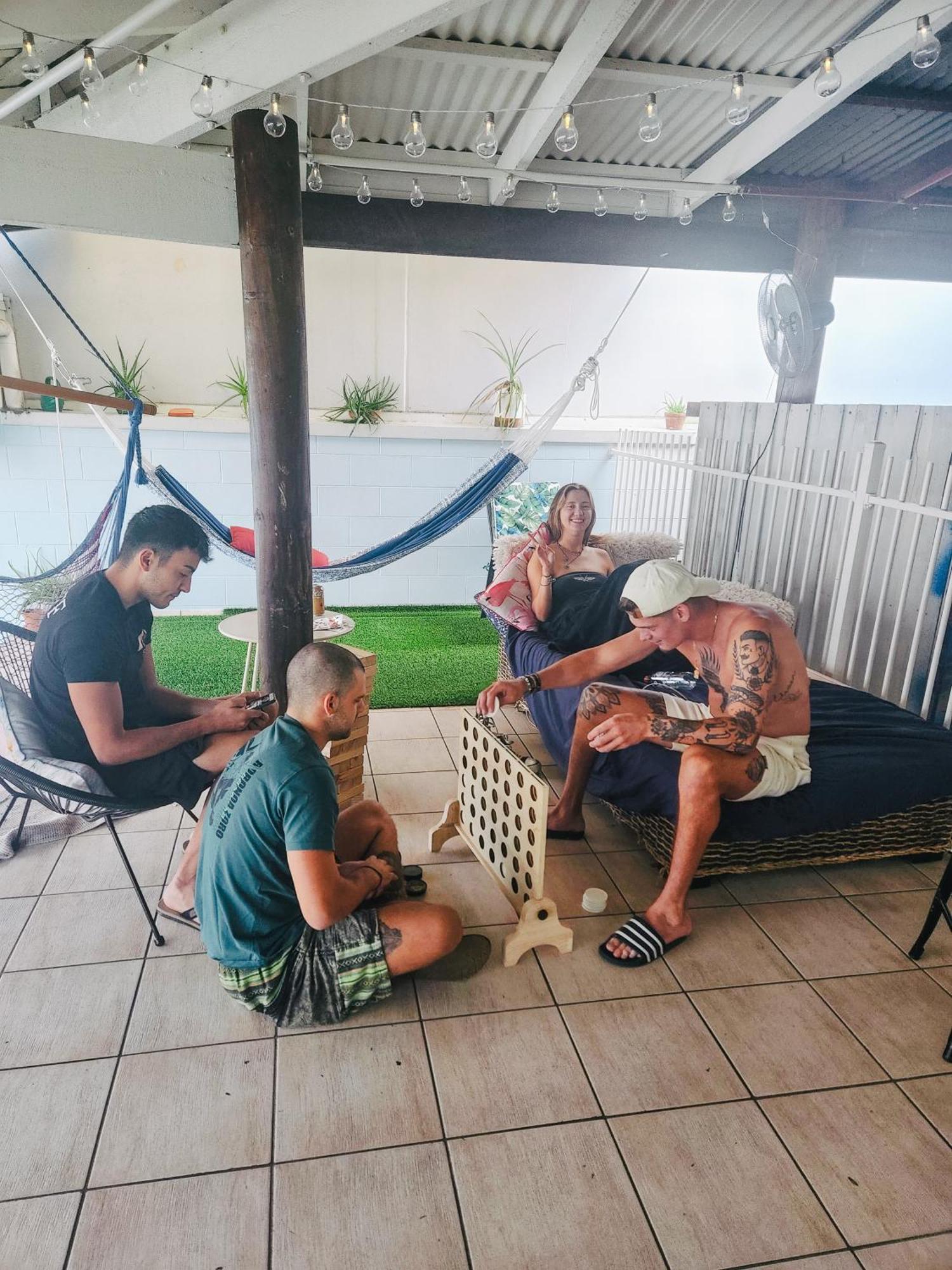 The Espy Hostel Cairns Exterior foto